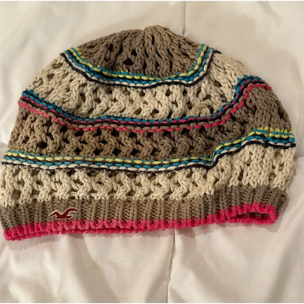 HOLLISTER Crocheted Chunky Knit Beanie Striped Multi Colored Stretchy